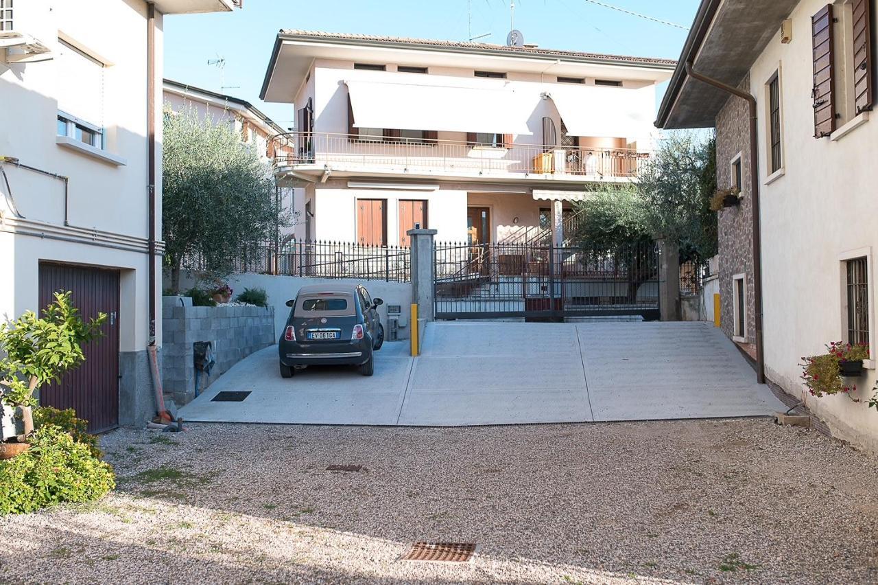 La Casa Di Anna Green Domegliara Eksteriør billede
